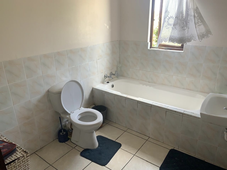 3 Bedroom Property for Sale in Heatherlands Western Cape